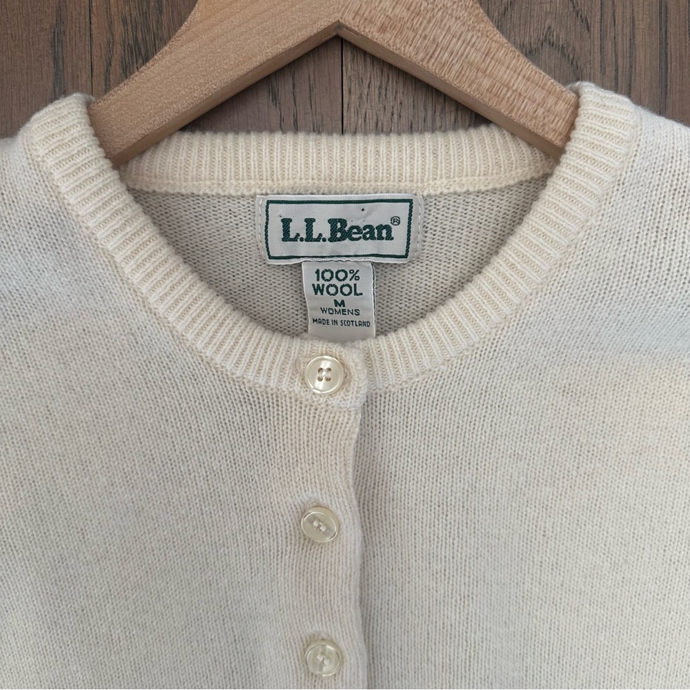 Vintage L.L. Bean Made in Scotland 100% Wool Henley Crew Sweater Medium - Picture 5 of 9